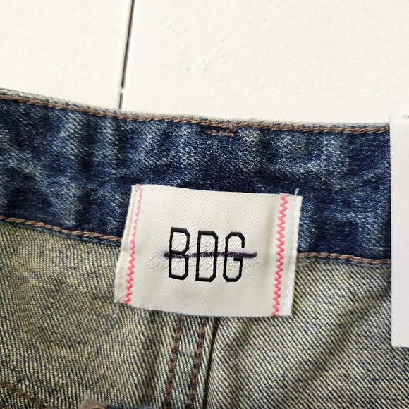 NWT BDG Urban Outfitters Aline Cutoff Shorts 27 - Picture 6 of 9